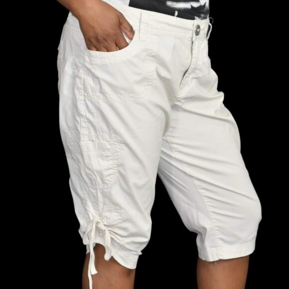 Vintage Cargo Capri Shorts Beige Bermuda Low Rise Embroidery Ruched Y2K Size 10 - Picture 13 of 13